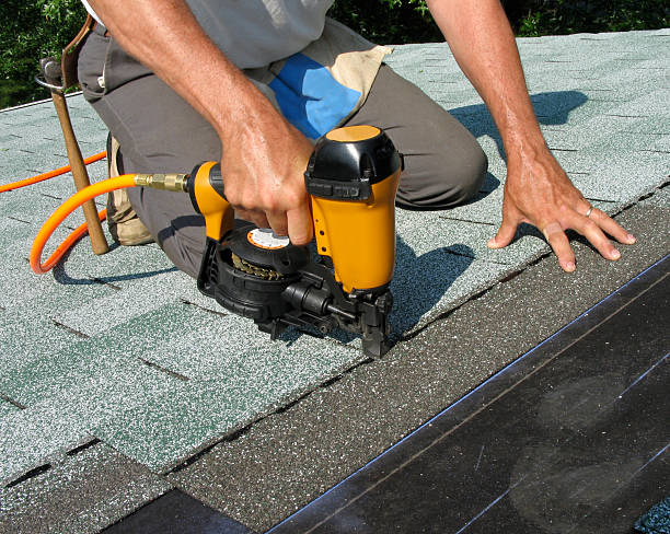 Quick and Trustworthy Emergency Roof Repair Services in Madison Center, CT